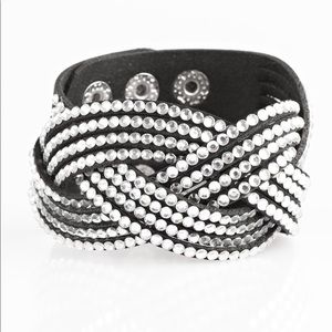 Leather snap bracelet